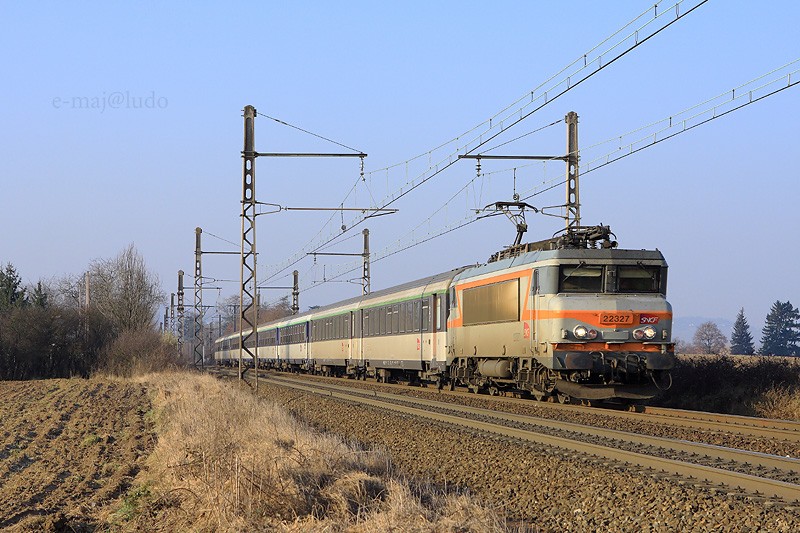 BB 22327(2).JPG